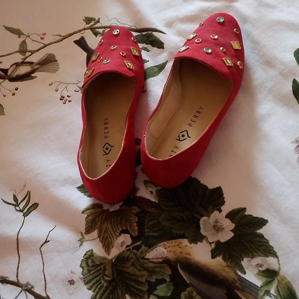 Shoes - Picture 3 of 4